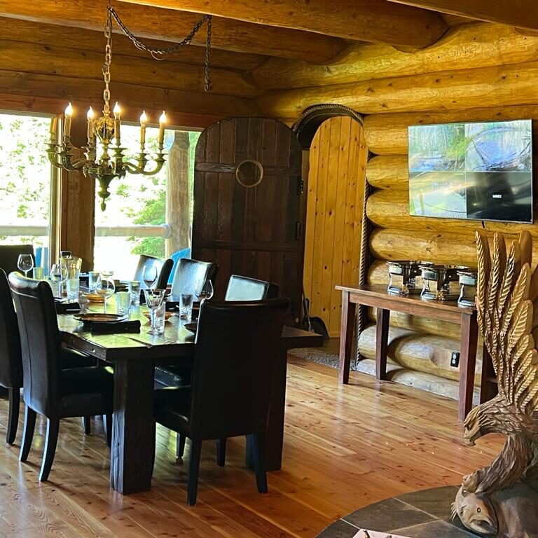 Upper Pitt River Wilderness Lodge Accommodations